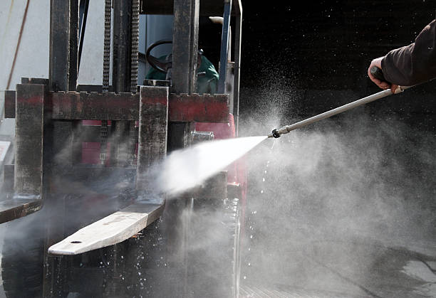 Best Parking Lot and Garage Cleaning  in Albany, IN